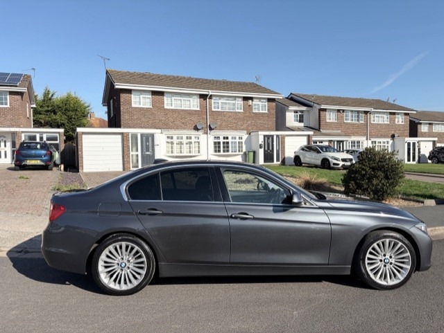 2013 BMW 3 Series 320d Luxury 4dr Step Auto SALOON Diesel Automatic