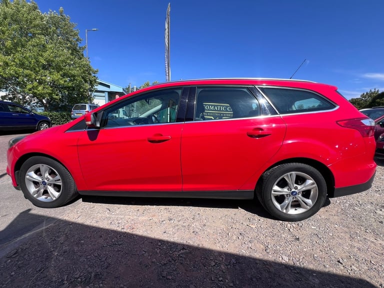2012 Ford Focus 1.6 125 Zetec 5dr Powershift ESTATE Petrol Automatic