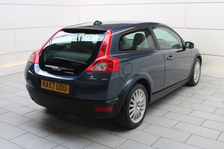 2007 Volvo C30 2.0 SE Lux Coupe 2dr Petrol Manual (177 g/km, 143 bhp) Coupe Petrol Manual