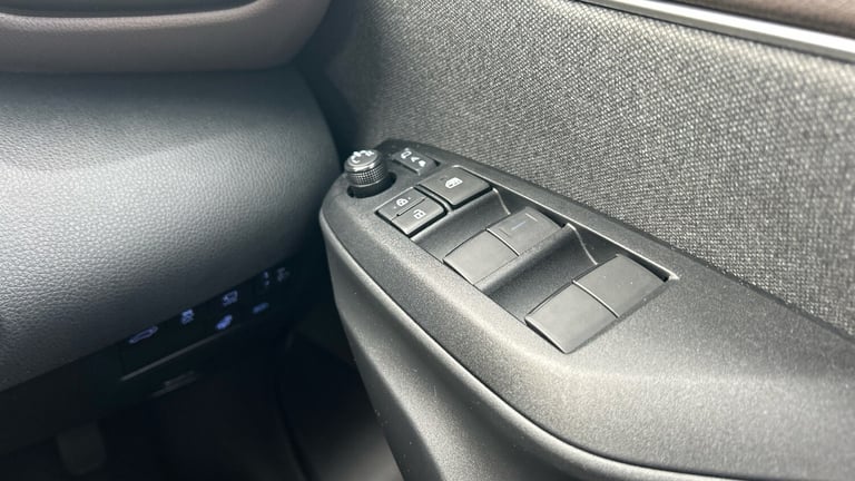 2022 Toyota Yaris Cross 1.5 Hybrid Excel 5dr CVT [Panoramic Roof] Hybrid Estate Estate Hybrid Aut...