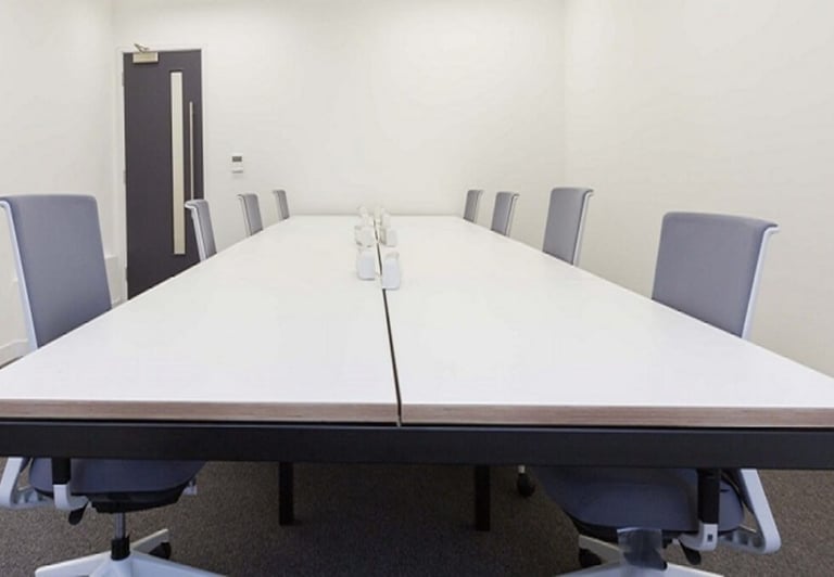 *King's Cross* Private Serviced Offices: Units from 3 to 60 desks for rent WC1