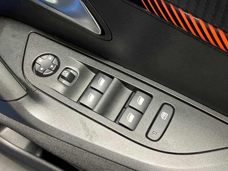 2022 Peugeot 2008 1.2 PureTech Active Premium 5dr Estate PETROL Manual