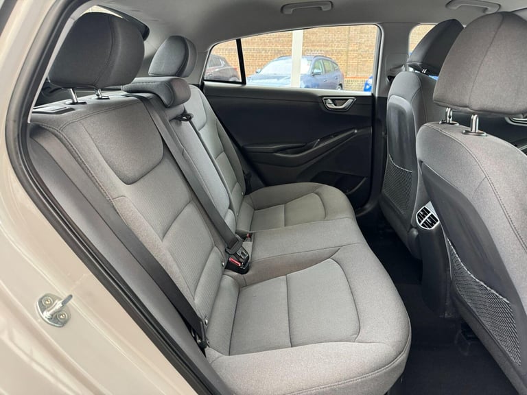 2022 Hyundai IONIQ 1.6 h-GDi Premium DCT Euro 6 (s/s) 5dr HATCHBACK Petrol/Electric Hybrid Automatic