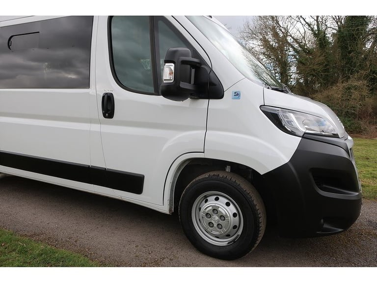 2024 Peugeot Boxer 2.2 BlueHDi 335 L3 H2 Professional Premium + Wheelchair Accessible Minibus  Mi...