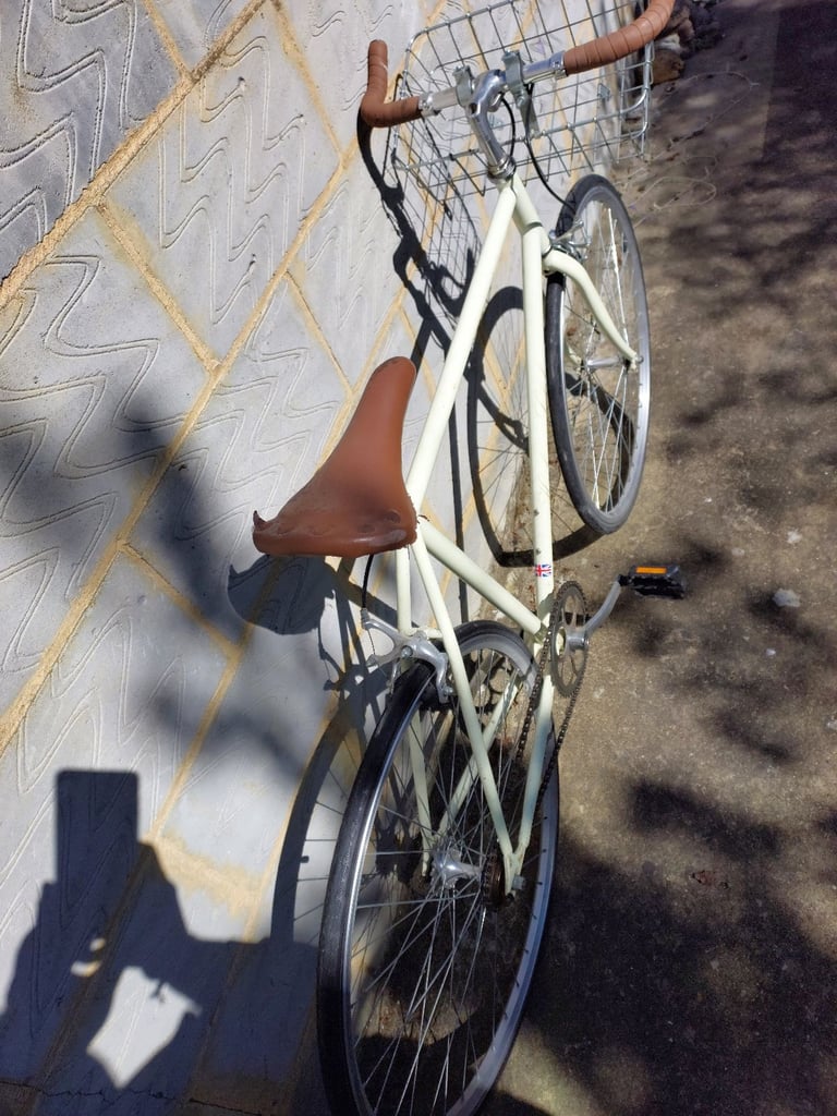 Vintage Hackney Club single gear bicycle