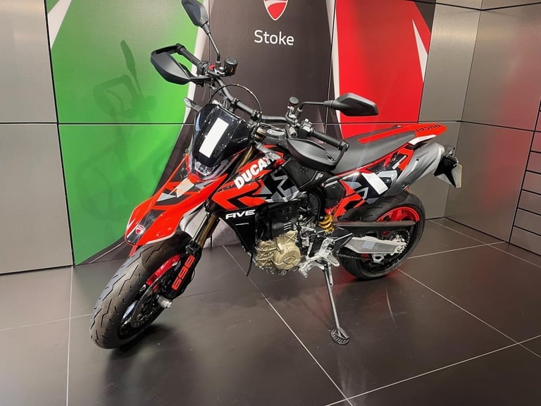 DUCATI HYPERMOTARD 698 MONO RVE ONLY 105 MILES COVERED