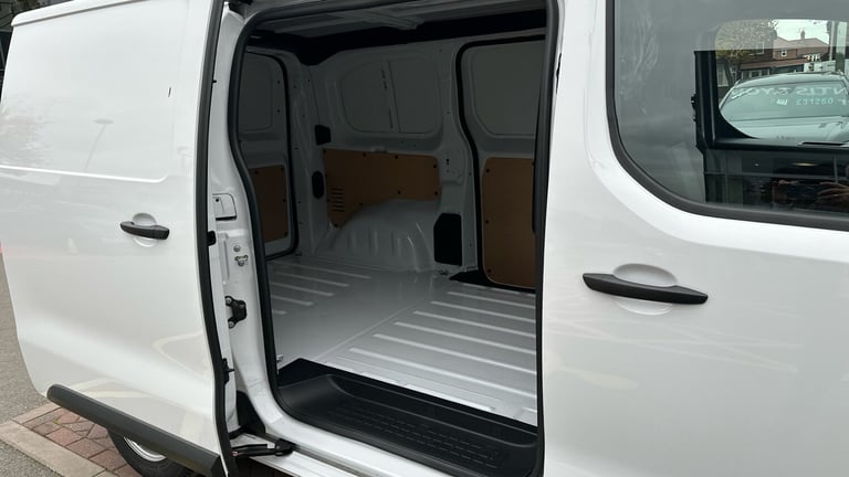 2024 Citroen Dispatch 1.5 BlueHDi Enterprise M Panel Van 6dr Diesel Manual MWB Euro 6 (s/s) (120 ...