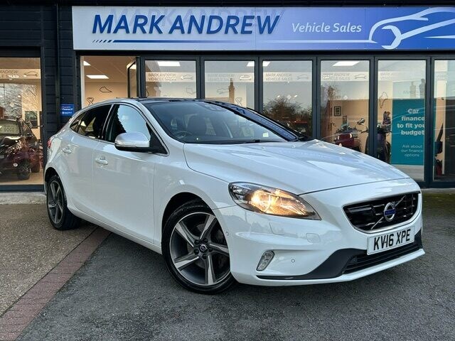 image for 2016 Volvo V40 D2 R-DESIGN NAV Hatchback Diesel Manual