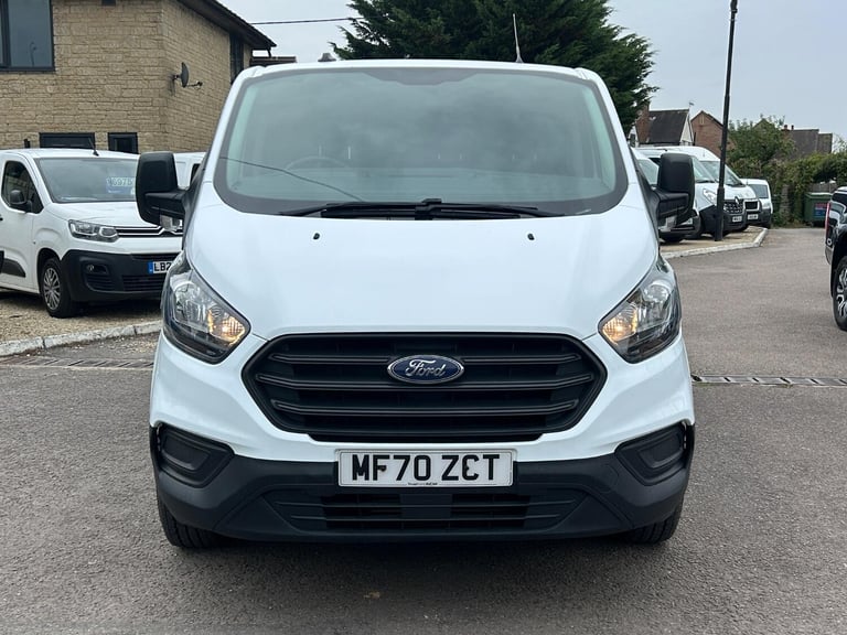 FORD TRANSIT CUSTOM 2.0 340 A/C LWB + Â?14,975 Plus VAT +