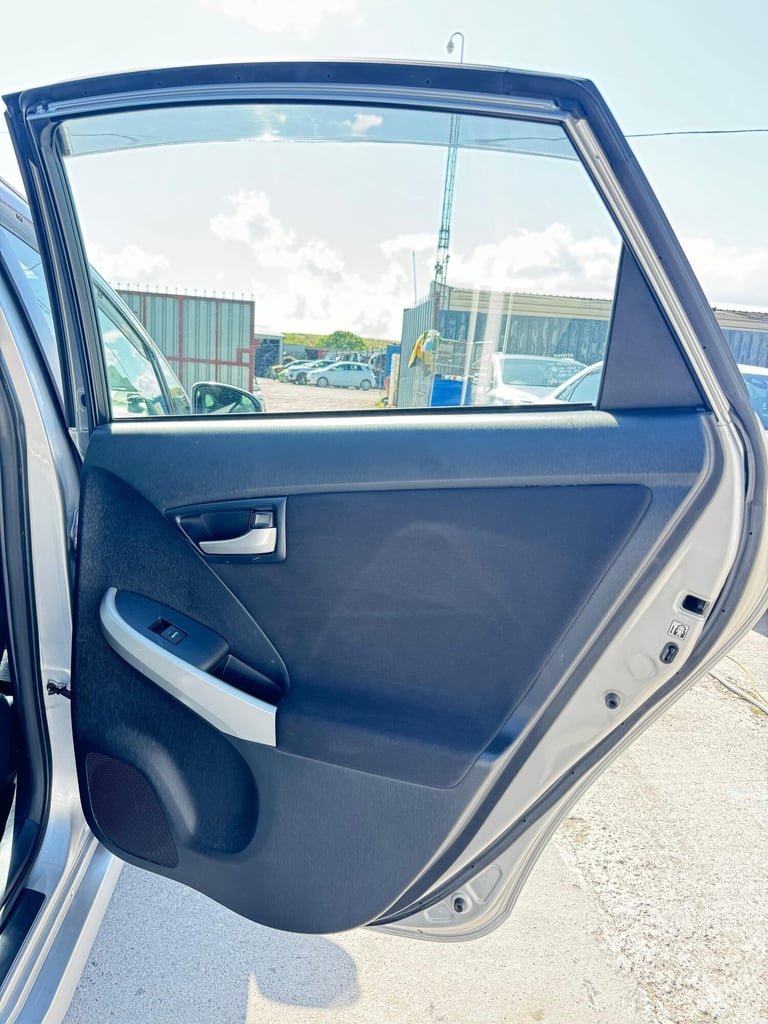 2012 Toyota Prius 1.8 VVTi Excel 5dr  Hatchback Petrol/Electric Hybrid Automatic