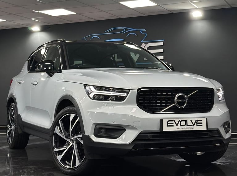 2020 70 VOLVO XC40 2.0 D4 R-DESIGN PRO SUV 5DR DIESEL AUTO AWD EURO 6 (S/S) (190