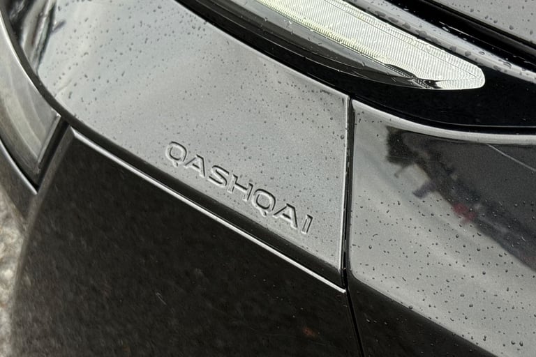 2022 Nissan Qashqai 1.3 DIG-T MHEV N-Connecta XTRON Euro 6 (s/s) 5dr SUV PETROL Automatic