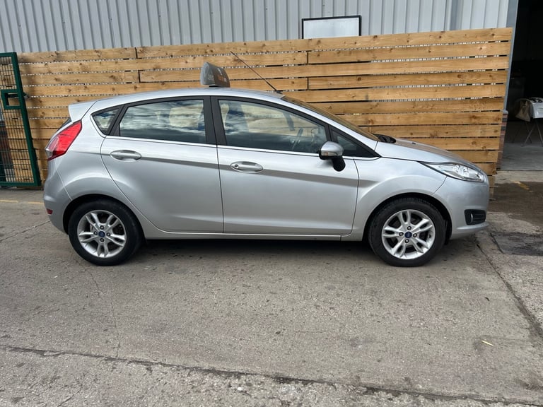 2017 Ford Fiesta 1.25 82 Zetec 5dr HATCHBACK Petrol Manual