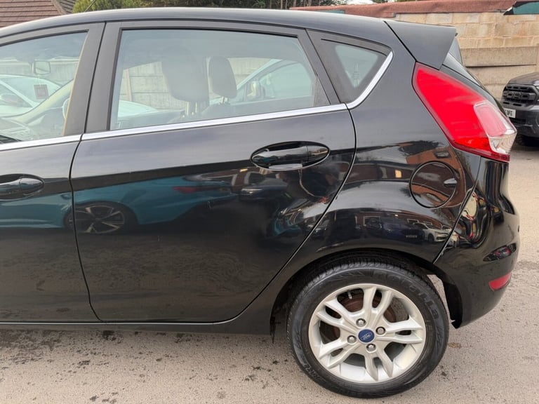 2016 Ford Fiesta 1.0 EcoBoost Zetec 5dr Powershift HATCHBACK PETROL Automatic