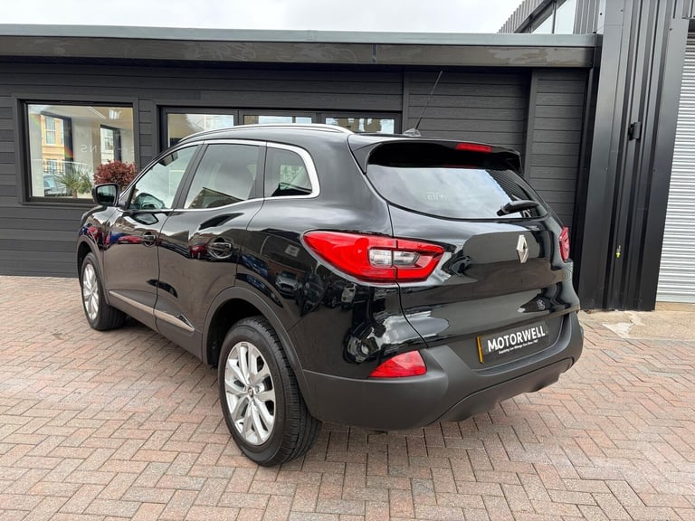 2018 Renault Kadjar 1.3 TCe Dynamique Nav Euro 6 (s/s) 5dr HATCHBACK Petrol Manual