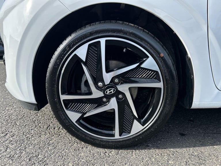 2024 Hyundai i10 1.0 Premium Hatchback 5dr Petrol Auto Euro 6 (s/s) (63 ps) Hatchback PETROL Auto...