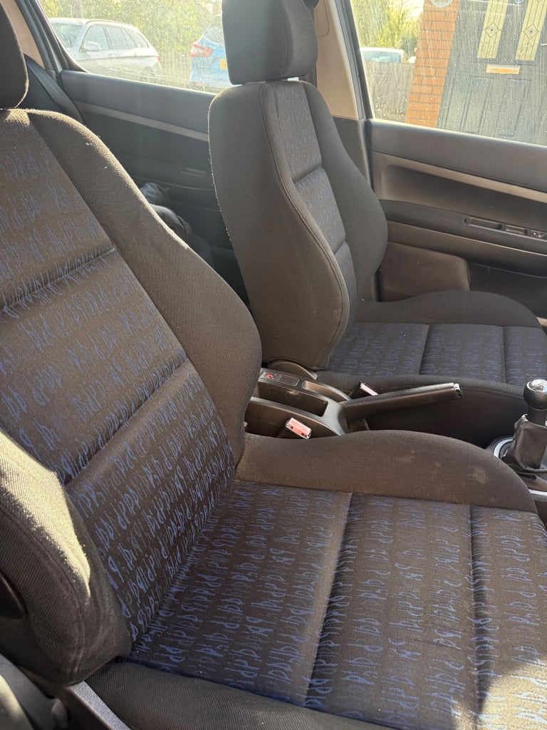 Peugeot, 307, S, Hatchback, 2004, Manual, 1587 (cc), 5 doors, 90k miles