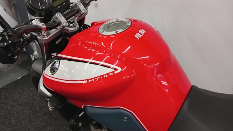 YAMAHA MT-03 ** MOT SEPTEMBER 2026 - HAND GUARDS - STANDARD SPEC ** 