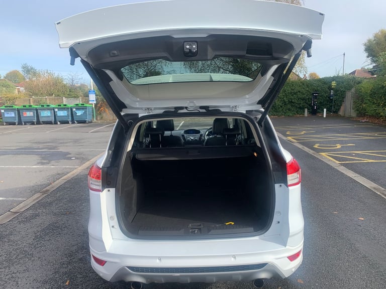 FORD KUGA  1.6t  ECOBOOST  TITANIUM X  IN VGC  NEW SERVICE NEW MOT WARRANTY GIVEN