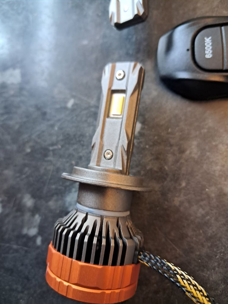 H7 80 WATT TRI-Color LED bulbs with remote