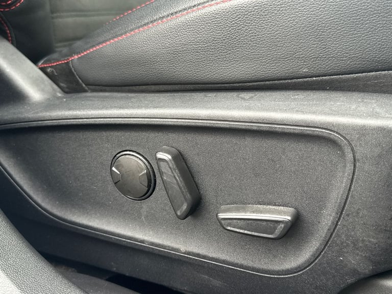 2020 Ford Kuga 2.0 EcoBlue mHEV ST-Line X Edition 5dr 4X4 DIESEL Manual