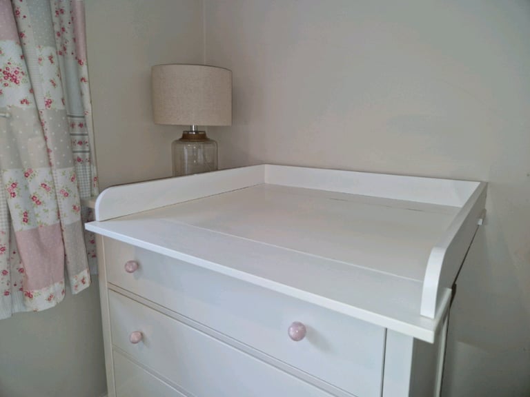 Changing table gumtree outlet