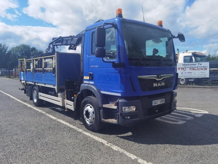 2017 MAN TGM 15.250 DROPSIDE WITH HMF 1120 REMOTE CRANE