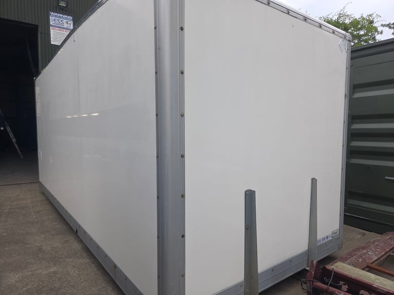 Container / body