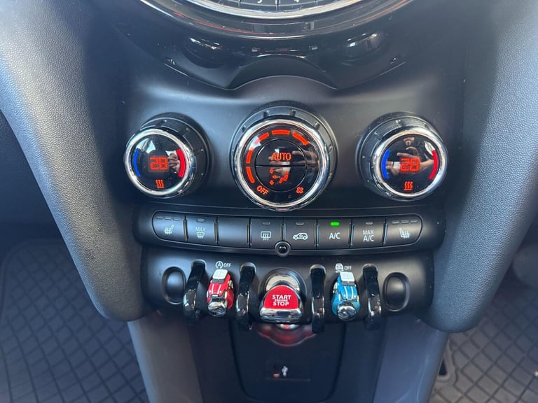 2020 MINI Hatch 5-Door Hatch Cooper Classic HATCHBACK Petrol Automatic