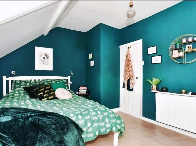 4 Bed. Seaside Townhouse with fast train link to London