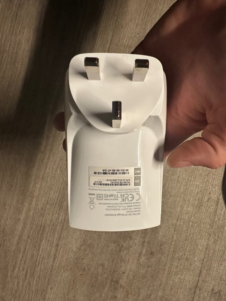 WiFi range extender 