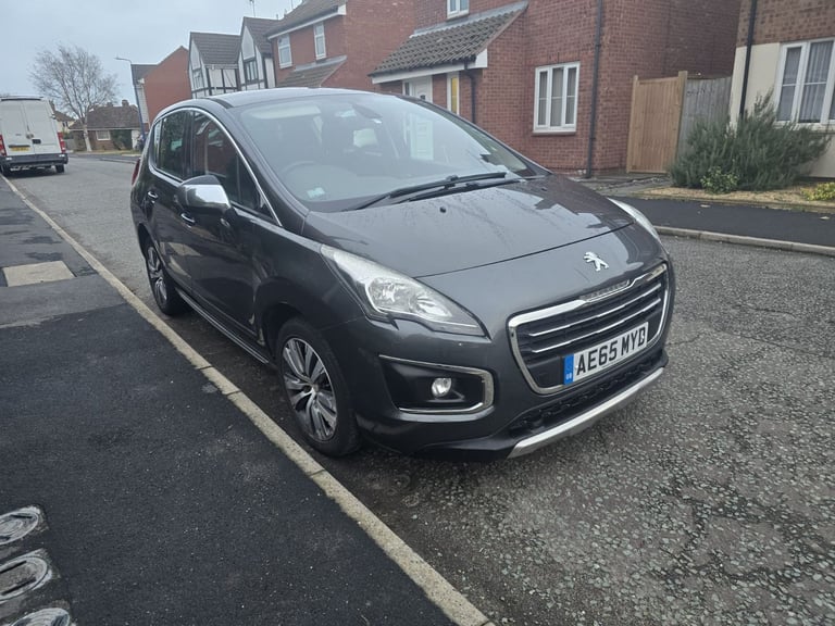 Peugeot, 3008, Hatchback, 2015, Manual, 1199 (cc), 5 doors