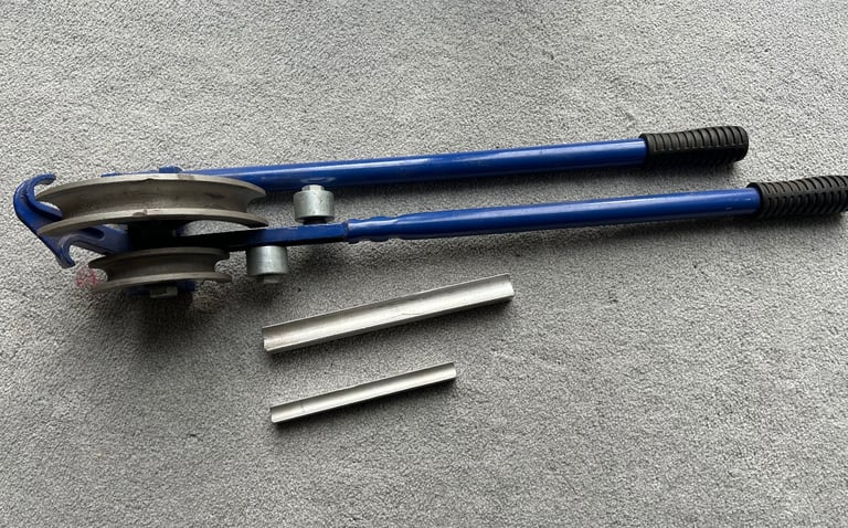 Toolzone  22mm & 15mm Heavy Duty pipe bender