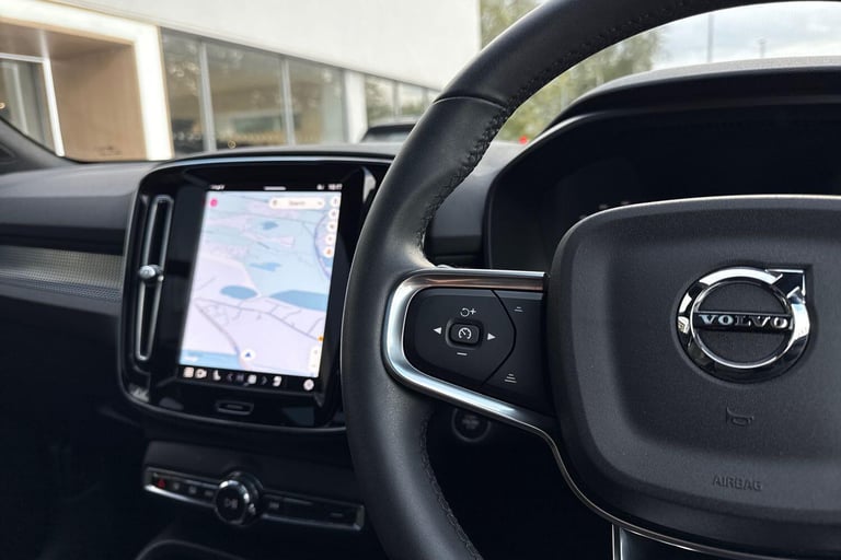 2022 Volvo XC40 2.0 B4 MHEV Ultimate SUV 5dr Petrol Hybrid DCT Auto Euro 6 (s/s) (197 ps) ESTATE ...