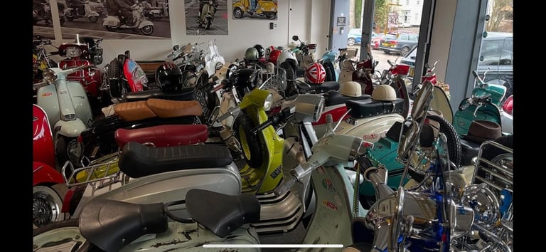 Royal Alloy GP 200 LC scooter