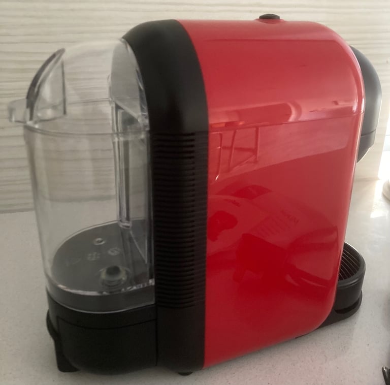 Lavazza A Modo Mia coffee maker, red