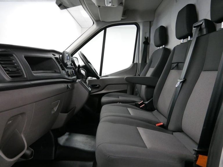 71 FORD TRANSIT 350 2.0 EBL 130 BHP L2 MEDIUM LEADER 6DR AUTOMATIC ( AIR CON )