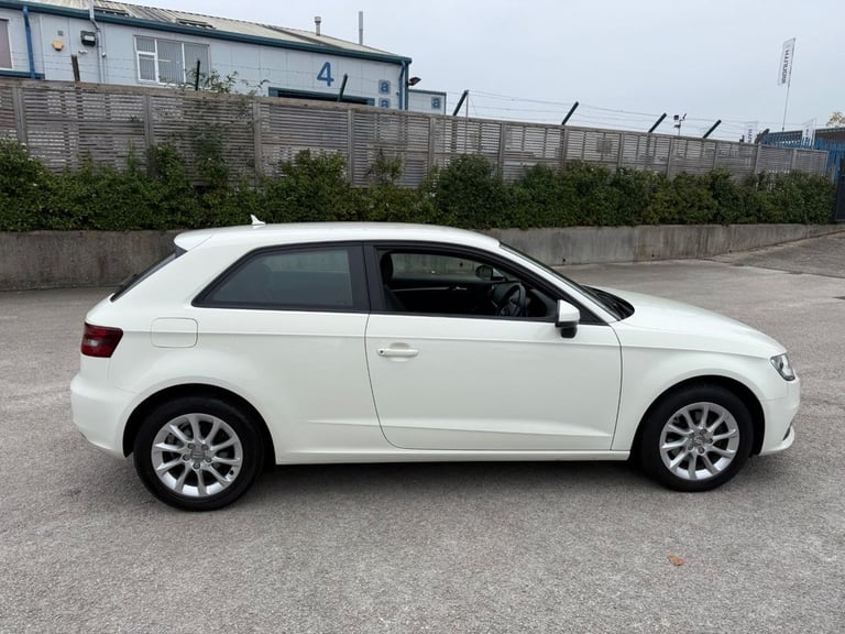 2013 Audi A3 1.6 TDI SE Hatchback 3dr Diesel Manual-2 FORMER KEEPERS-BLUETOOTH-DAB RADIO Hatchbac...