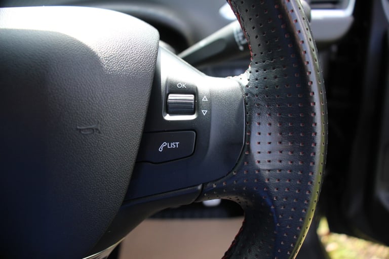  Peugeot 208 1.2 PureTech GPF GT Line Euro 6 (s/s) 5d