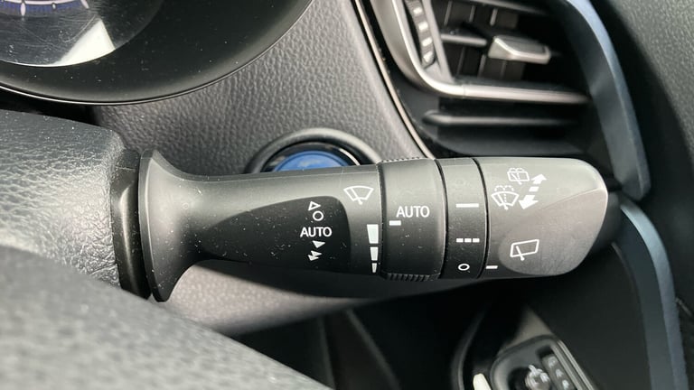 2020 Toyota C-HR 1.8 Hybrid Design 5dr CVT HATCHBACK PETROL/ELECTRIC Automatic