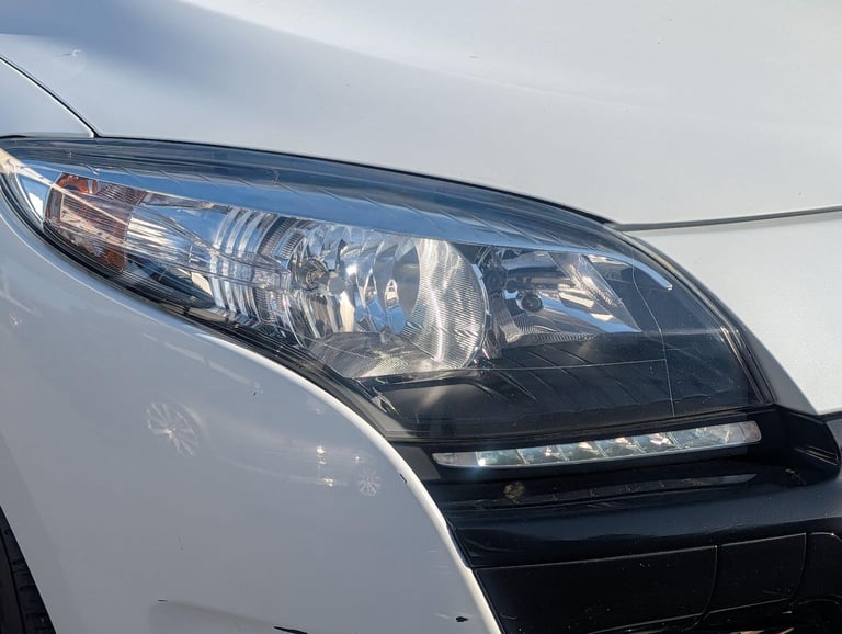 2013 Renault Megane 1.5 dCi Dynamique TomTom Euro 5 3dr COUPE Diesel Manual