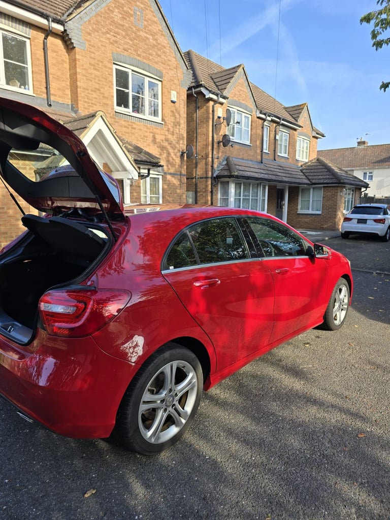 MERCEDEZ BENZ A-CLASS 180 1.6 PETROL AUTOMATIC 