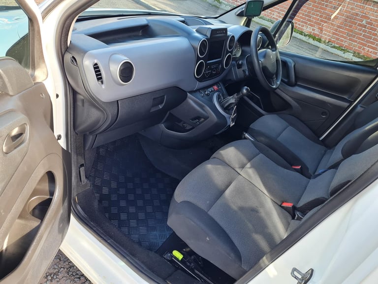 Peugeot, PARTNER, Panel Van, 2017, Manual, 1560 (cc)