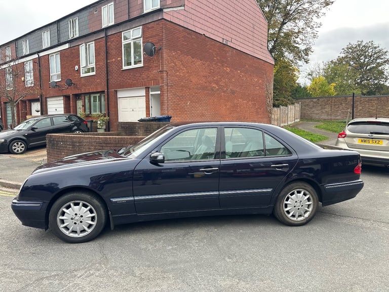 Mercedes-Benz, E CLASS, Saloon, 2001, Semi-Auto, 2155 (cc), 4 doors