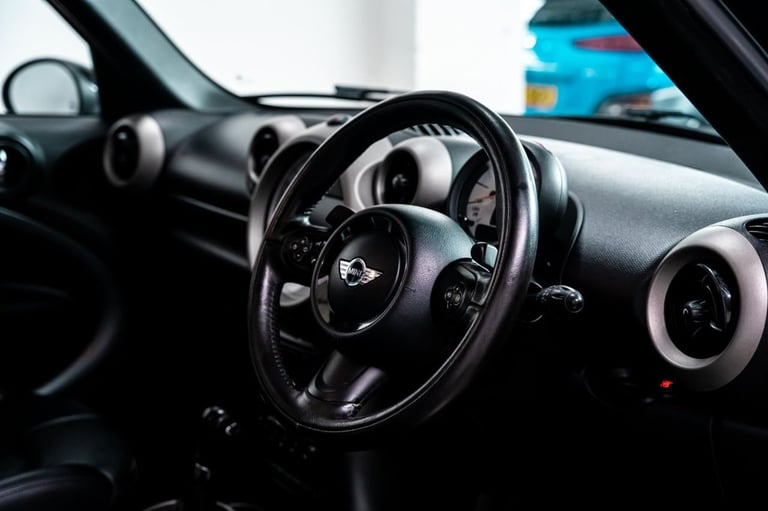 2011 MINI Countryman 1.6 Cooper S SUV 5dr Petrol Steptronic ALL4 Euro 5 (184 ps) HATCHBACK Petrol...