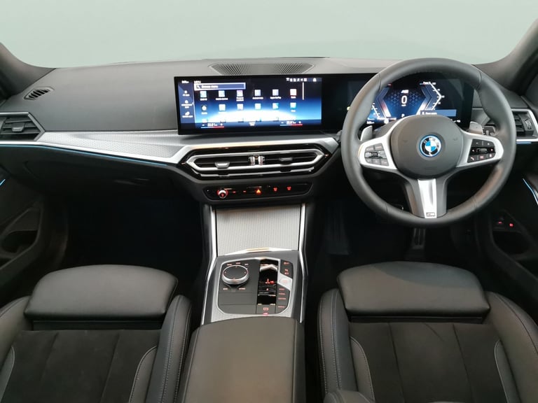 2024 BMW 3 Series 2.0 330e 12kWh M Sport Touring 5dr Petrol Plug-in Hybrid Auto Euro 6 (s/s)  Est...