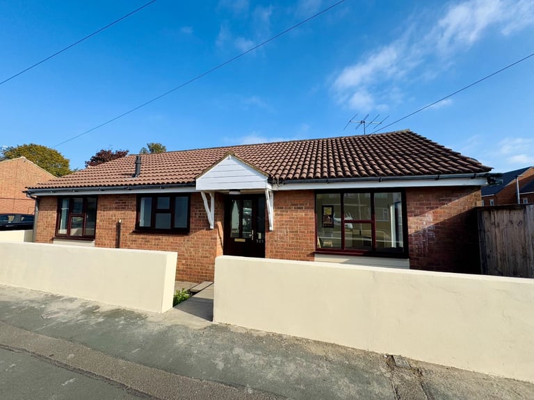 Detached 3-Bedroom Bungalow to Rent – Icknield Way, North Luton