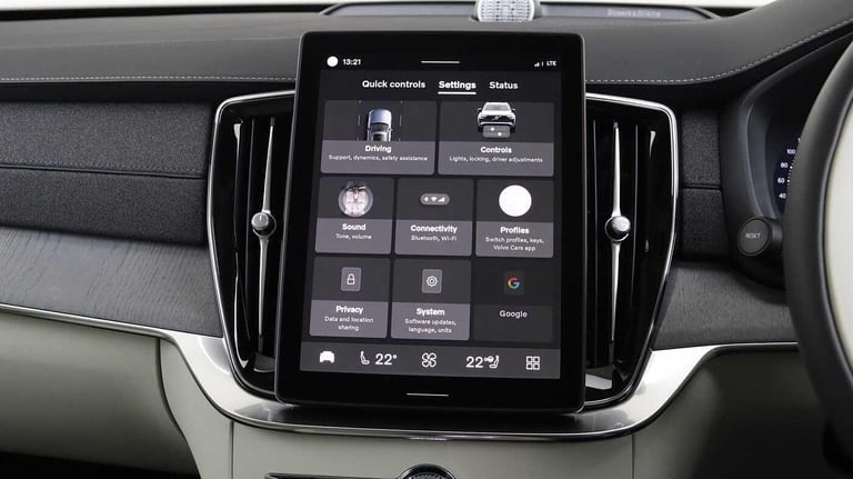 2025 Volvo XC90 T8 AWD PHEV Ultra Dark (Blond, Sunroof, Bowers &amp; Wilkins, 360 Camera) ESTATE ...