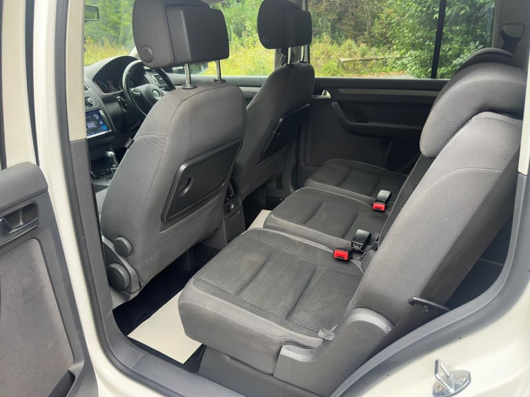 2013 Volkswagen Touran 1.6 TDI SE DSG Euro 5 5dr MPV Diesel Automatic