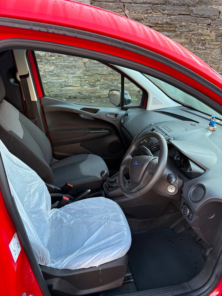 Ford, TRANSIT COURIER, Panel Van, 2022, Manual, 999 (cc)